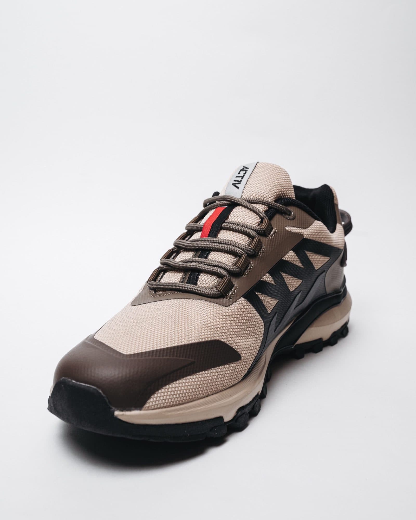 Beige Canyon Hiker, view 1